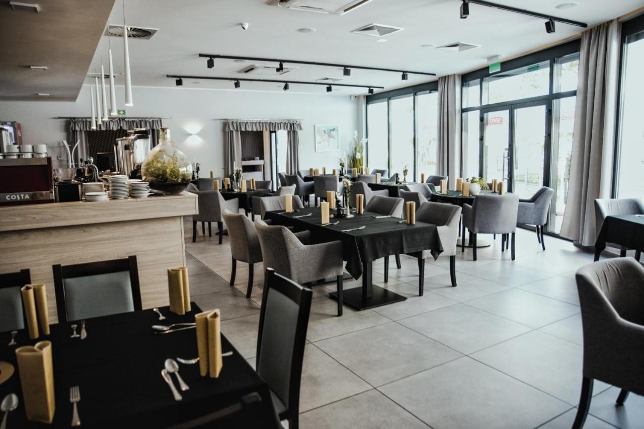 فندق Restauracja Park Szwajcaria غليفيتسه المظهر الخارجي الصورة